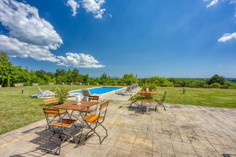 Patio, Day, Natural landscape, Garden, Pool view, Swimming pool, sunbed
