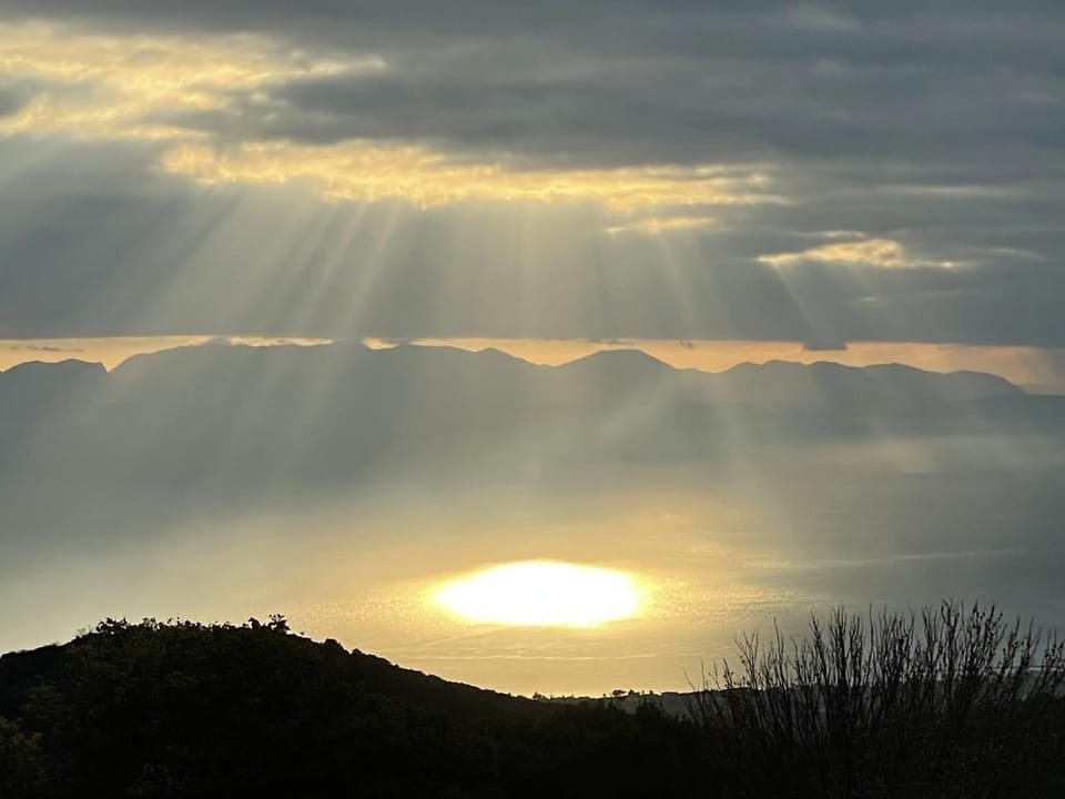 Natural landscape, Mountain view, Sea view, Sunrise