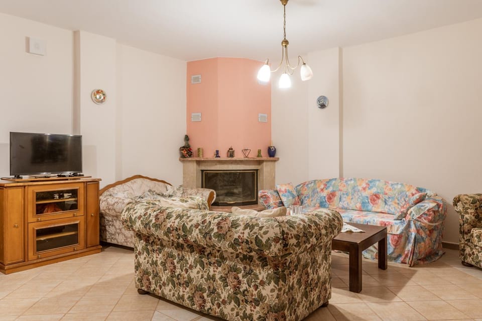 Property building, Living room