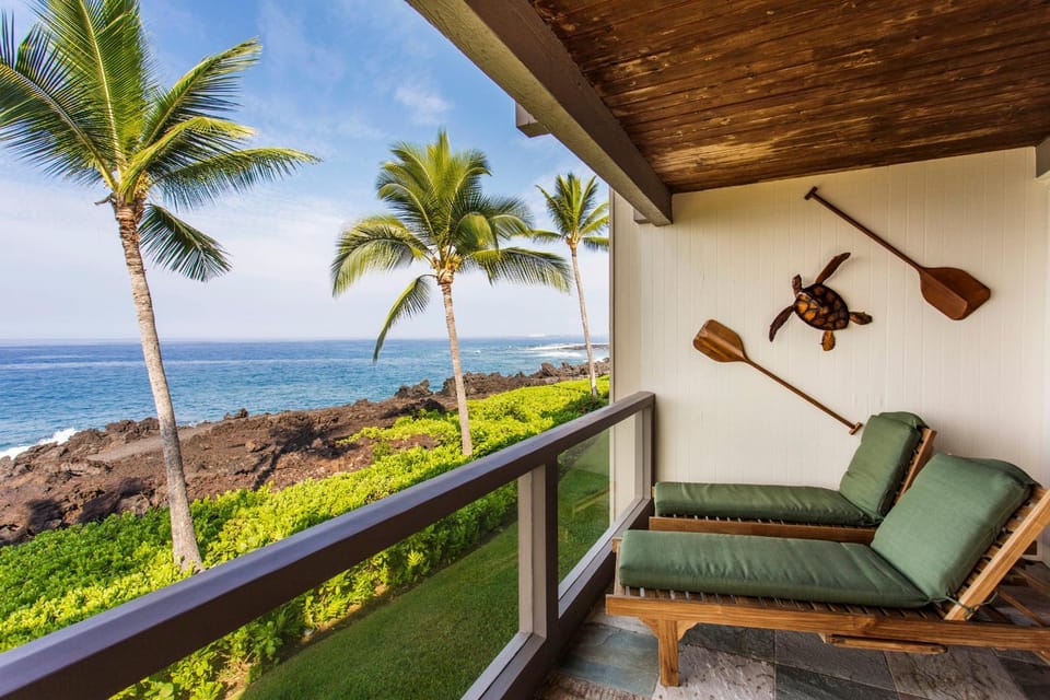 Surf and Racquet 1206 House in Big Island