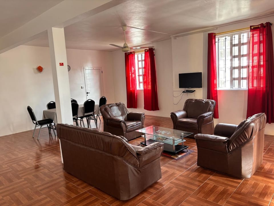 Communal lounge/ TV room, Living room