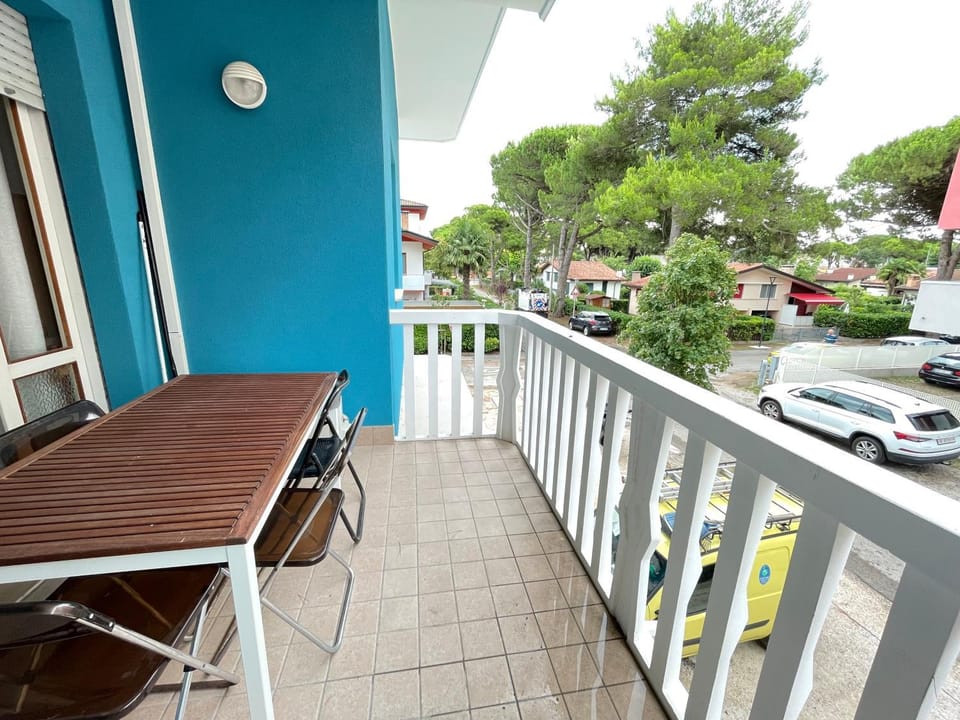 Property building, Balcony/Terrace