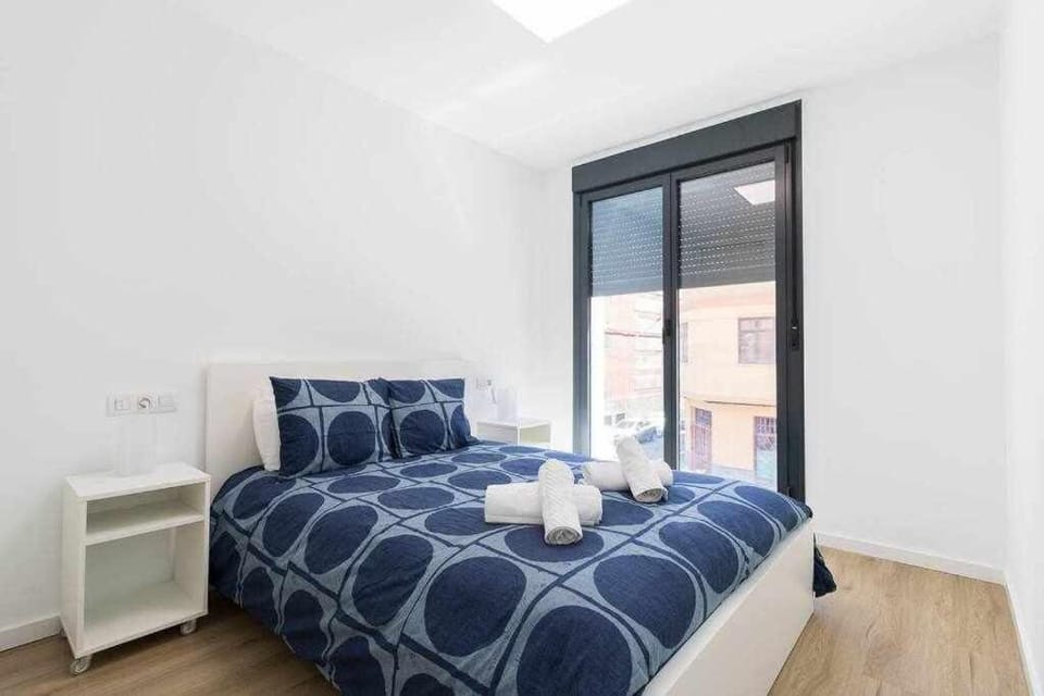 Bed, Photo of the whole room