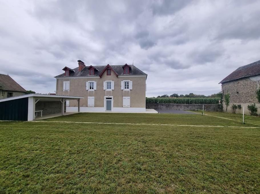 Property building, Garden, Garden