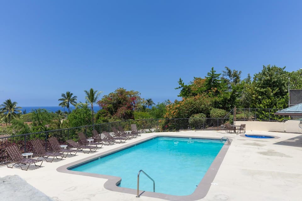 Country Club Villas 120 House in South Kona