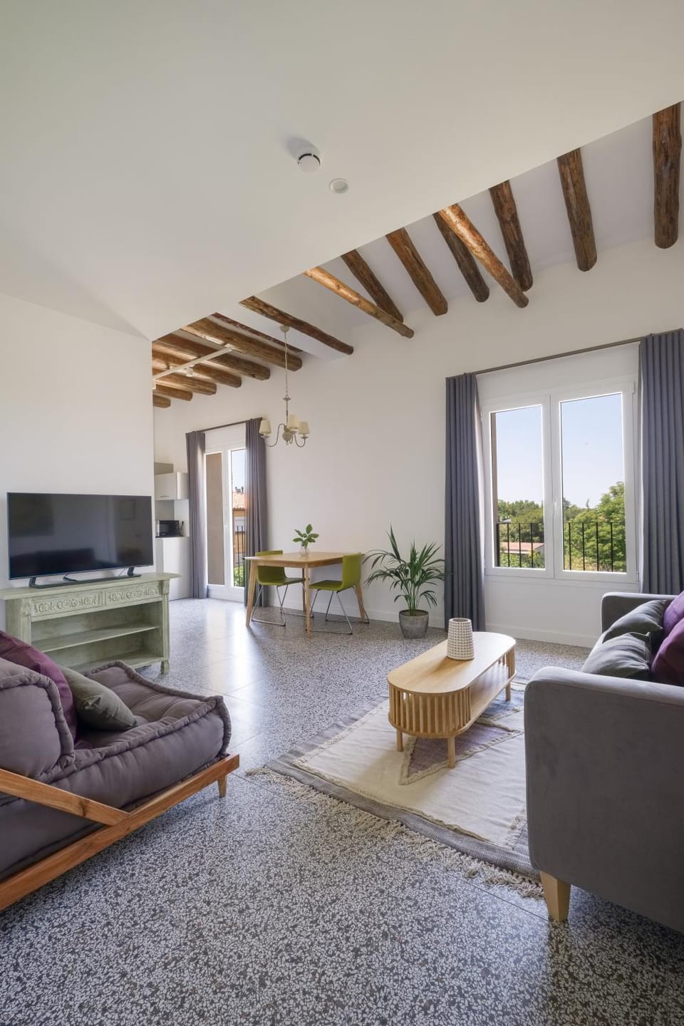 Living room, Dining area