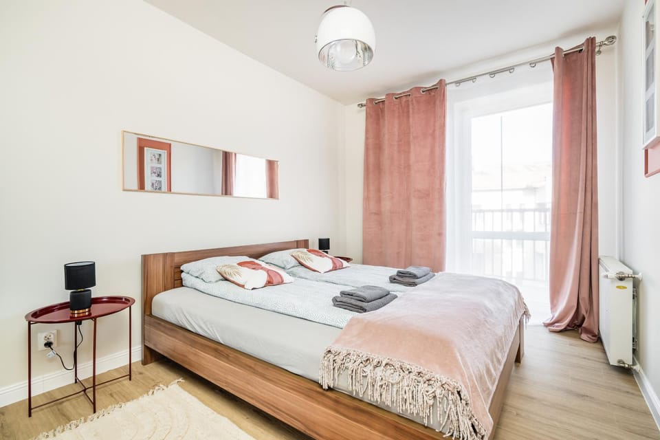 Bed, Balcony/Terrace, Bedroom