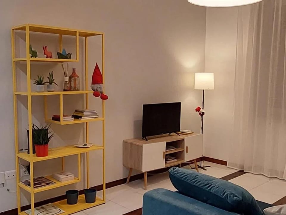 Bed, TV and multimedia, Living room, Seating area, internet, locker, wardrobe, air conditioner