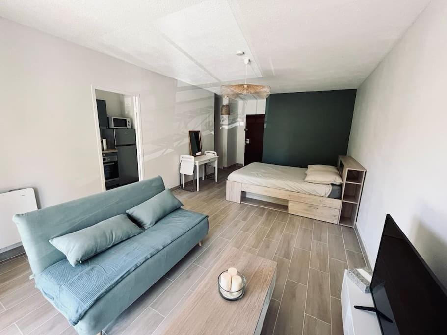 Appartement en plein cœur d'Avignon Intramuros Apartment in Avignon