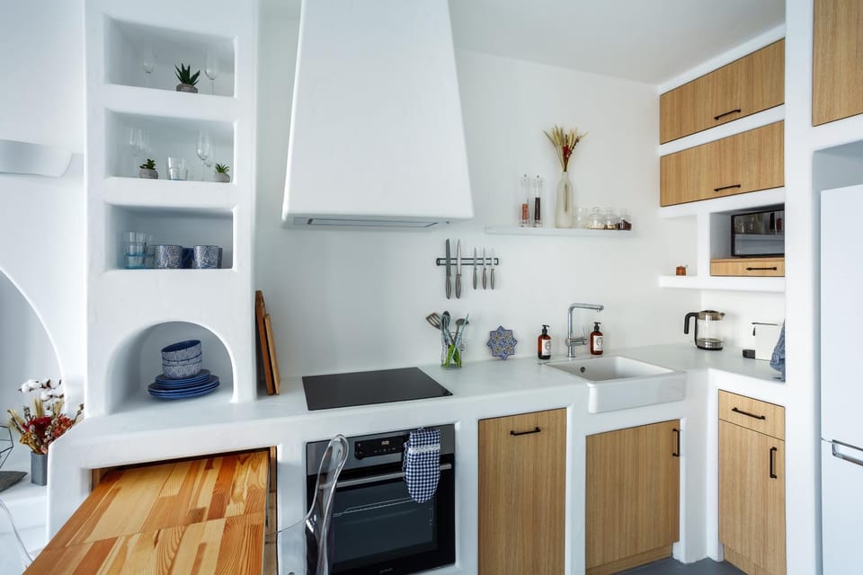 Coffee/tea facilities, Dining area, dishwasher, minibar, pet friendly, pet friendly, stove, stove