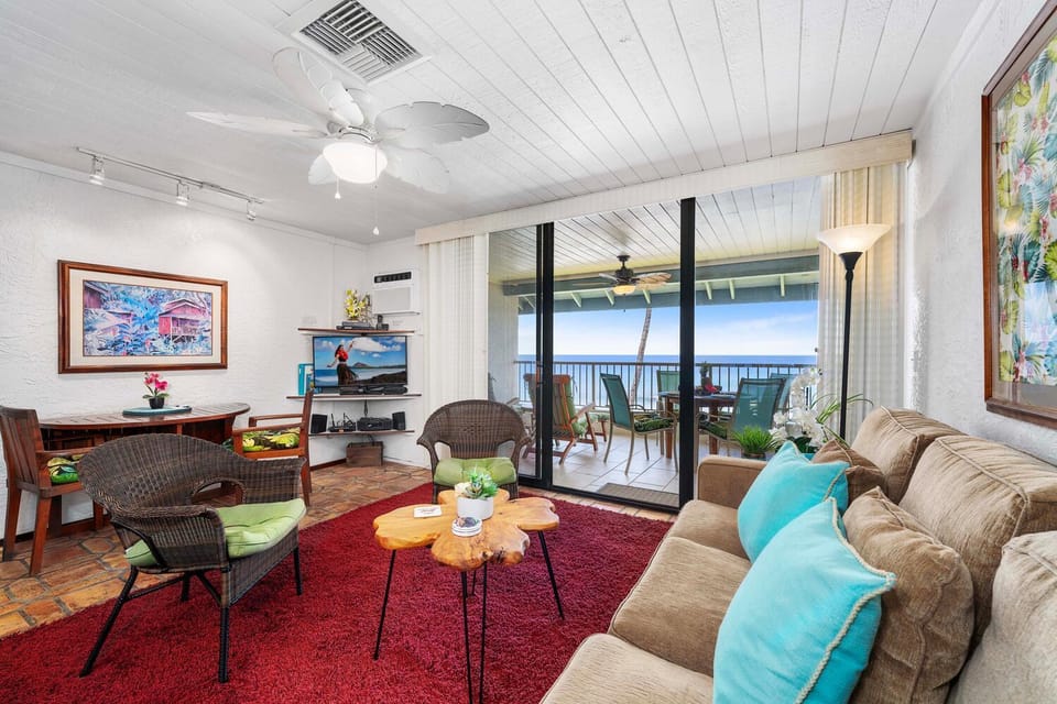 Kona Reef A36 House in Holualoa