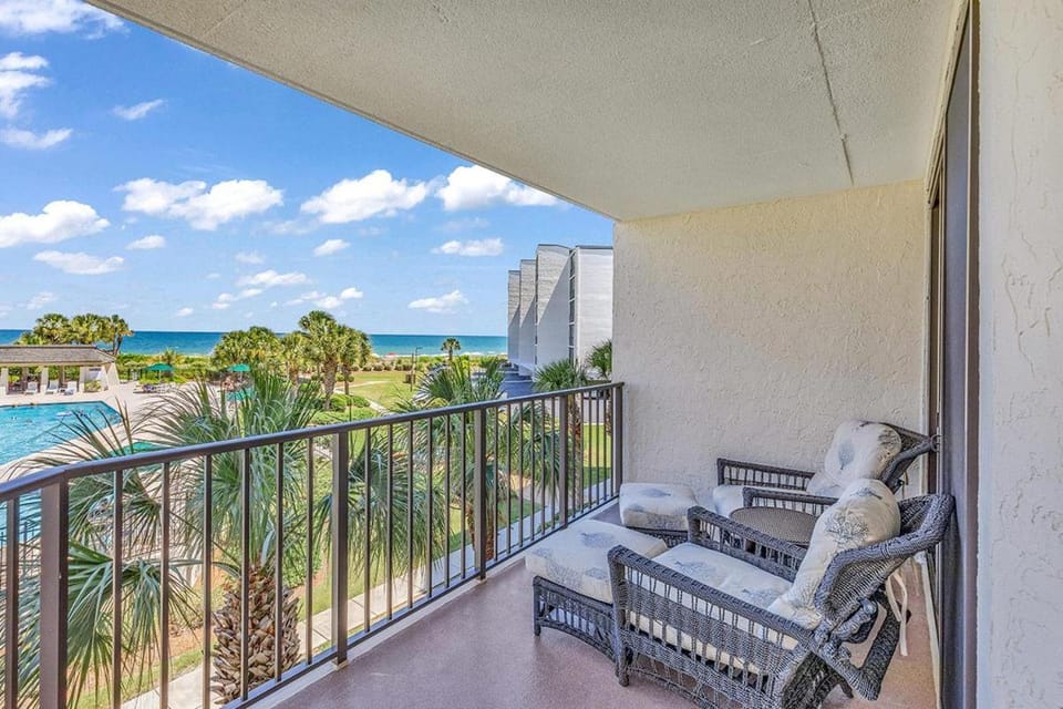 Captain's Quarters Upscale 3 Bedroom Condo House in South Carolina