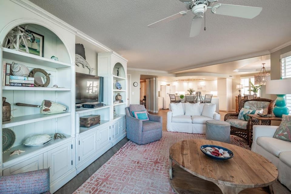 Ocean Oasis Fordham 101 3BR Villa Ocean Views House in South Carolina