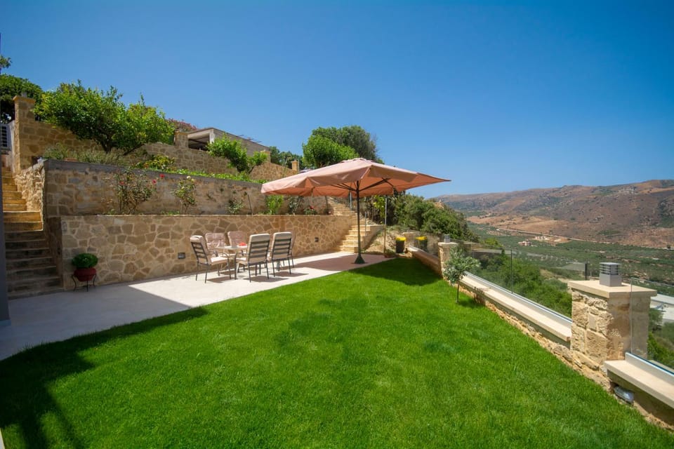 Patio, Spring, Day, Natural landscape, Garden, Garden view, Mountain view