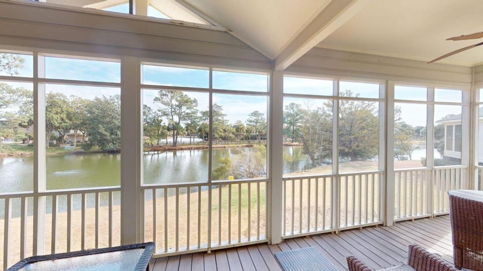 Litchfield Lakeside Haven 2BR Villa near the Beach House in South Carolina