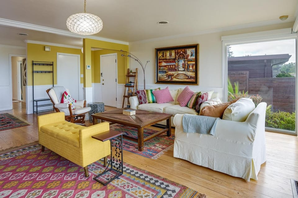 Stunning Bay-View Home in Kensington! House in Kensington