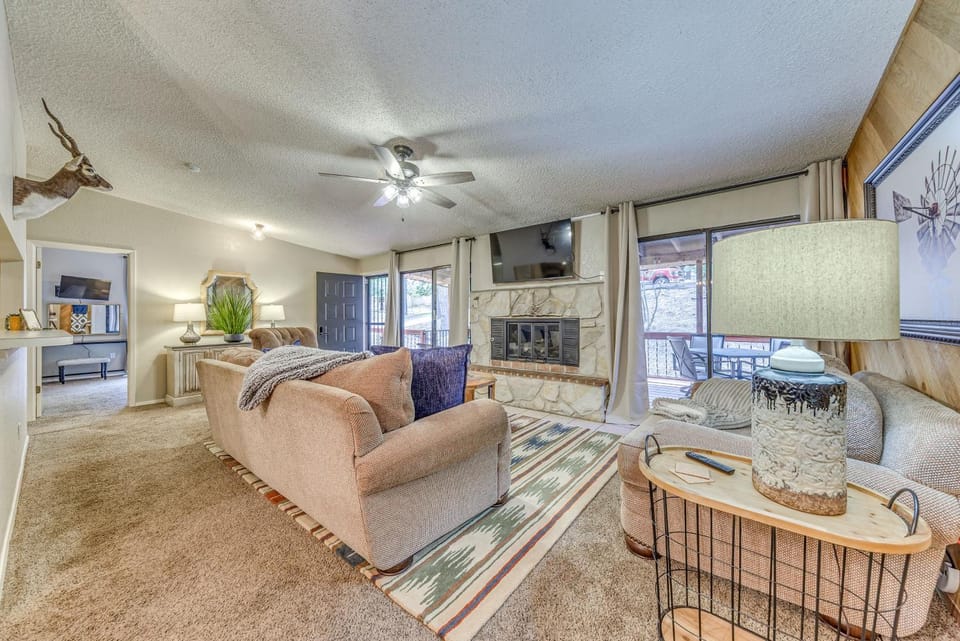 1 Mi to Ski Slopes: Alto Escape w/ Game Room! House in Alto