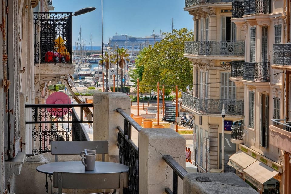 Day, Neighbourhood, View (from property/room), Balcony/Terrace, City view, Sea view, Street view