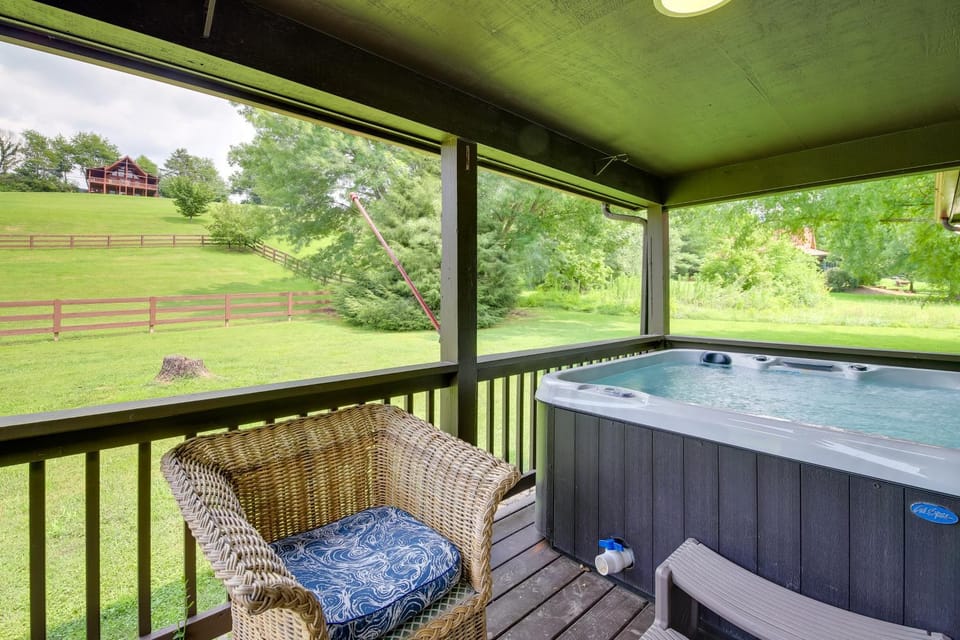 Fire Pit + Hot Tub: Family Cabin in Seiverville! Cabin in Sevier County