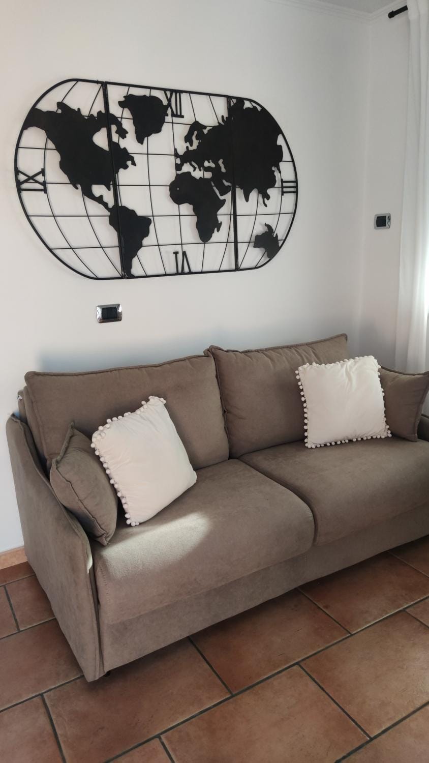 Bed, Living room