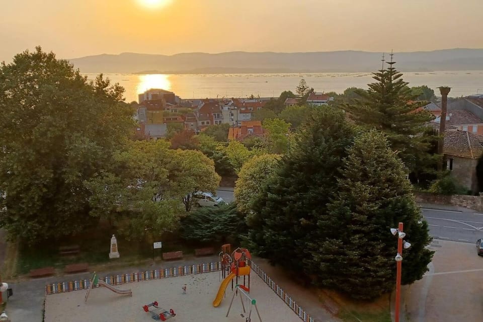 Street view, Sunset, Parking