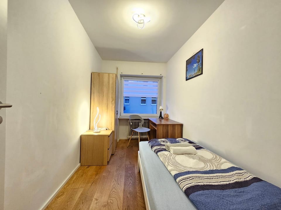 Wohnreich Blaustein Mitte - Wohnung 2A - Zimmer in 3er WG Vacation rental in Ulm