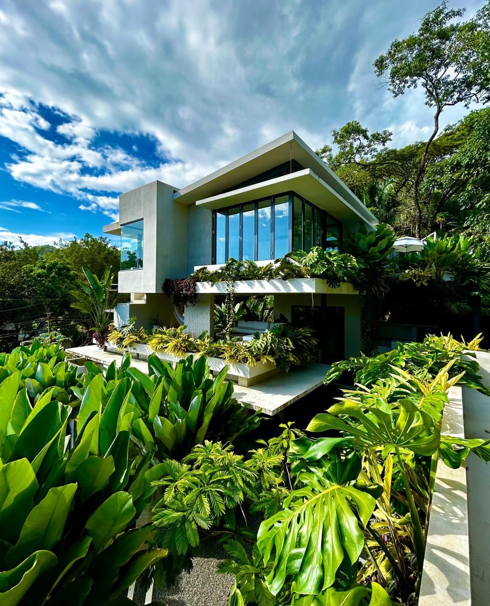 KUNUK- Walk to Hermosa beach Villa in Cobano