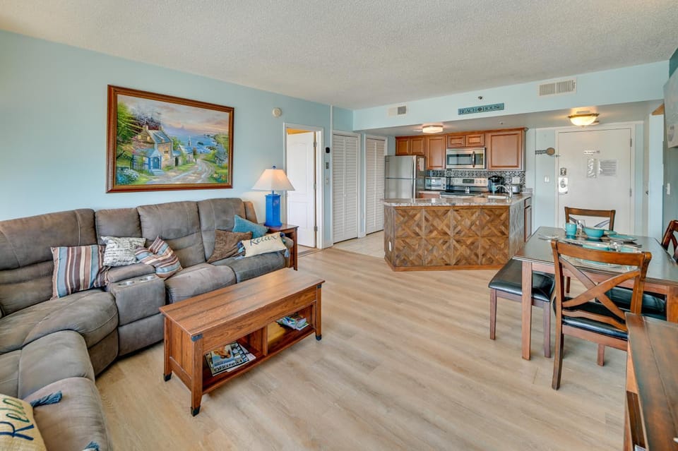 Pool Access: Oceanfront Myrtle Beach Getaway! House in Myrtle Beach