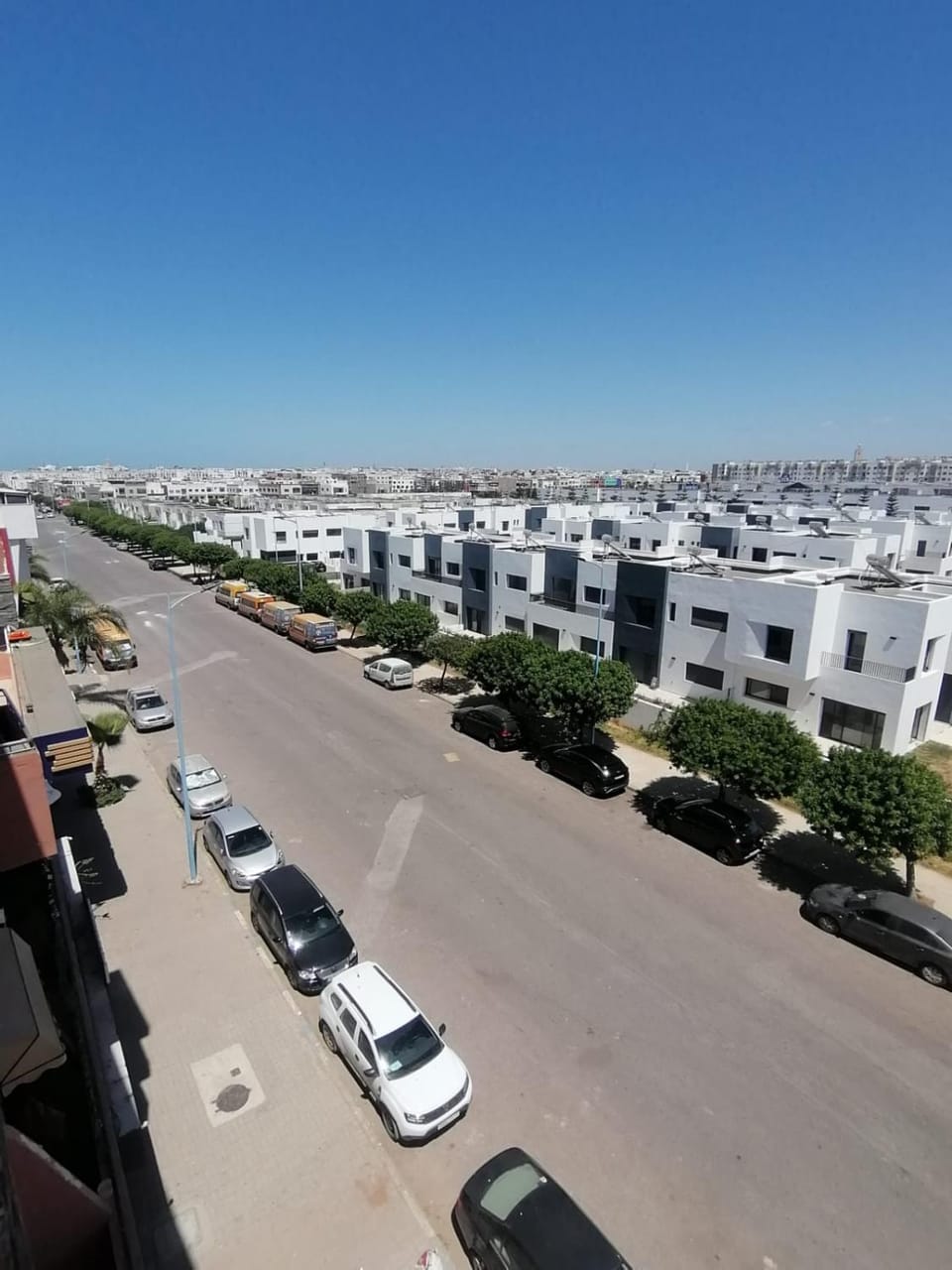 Neighbourhood, Street view, Parking