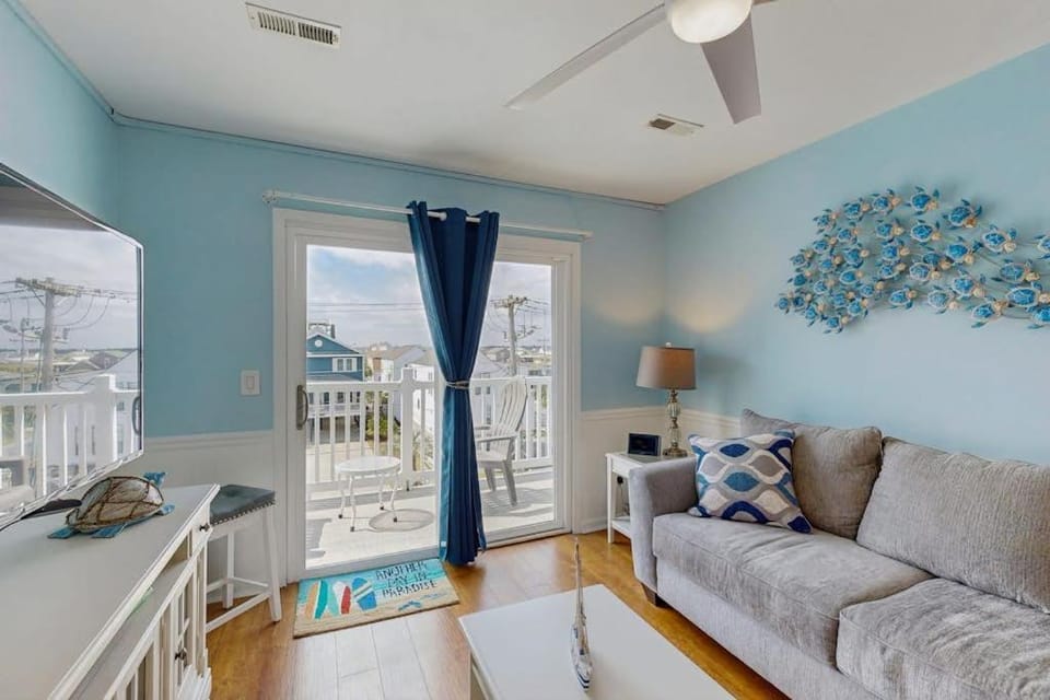 Emerald Pointe 1-C Apartment in North Myrtle Beach