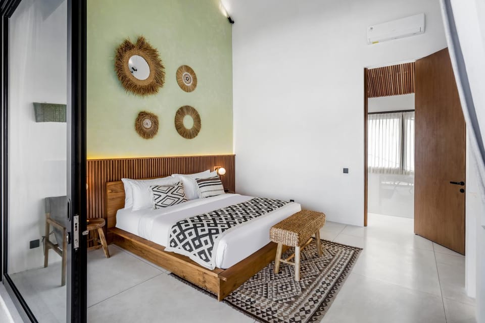 Bed, Bedroom, air conditioner