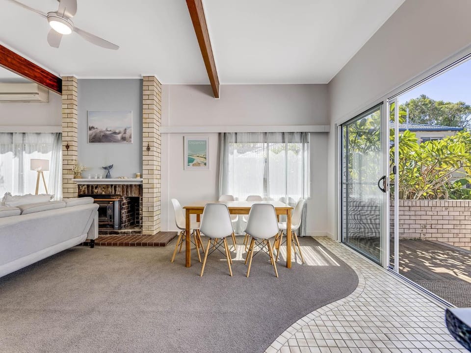 25 Oleander Avenue Shelly Beach QLD House in Sunshine Coast