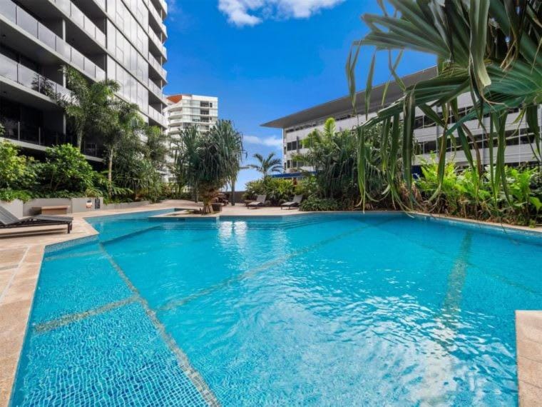 Great Views Pool High Level Boutique Apt with Carpark Apartment in Brisbane City