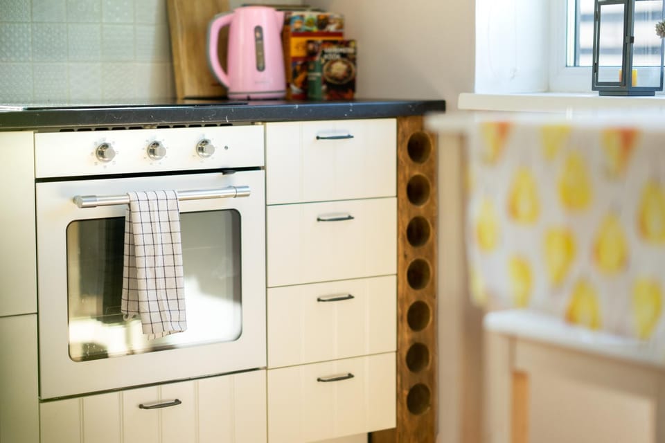 Kitchen or kitchenette, pet friendly