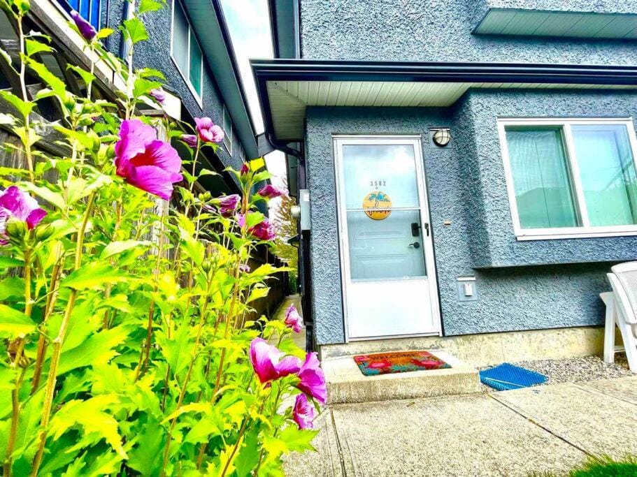 Charming 1BR near Metrotown DT Burnaby/ Vancouver House in Vancouver
