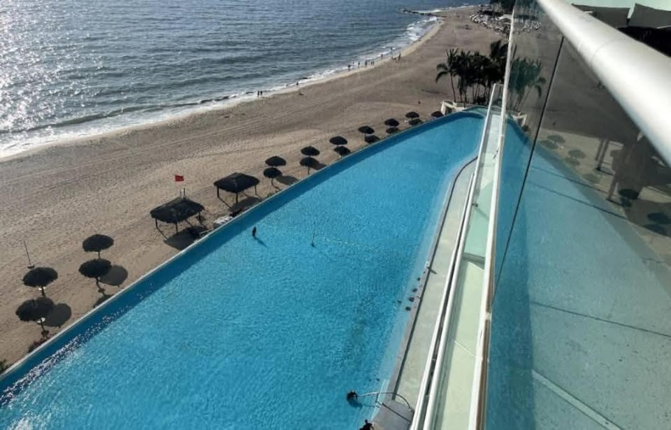 Peninsula Condominiums, Hotel Zone, PV Apartment hotel in Puerto Vallarta