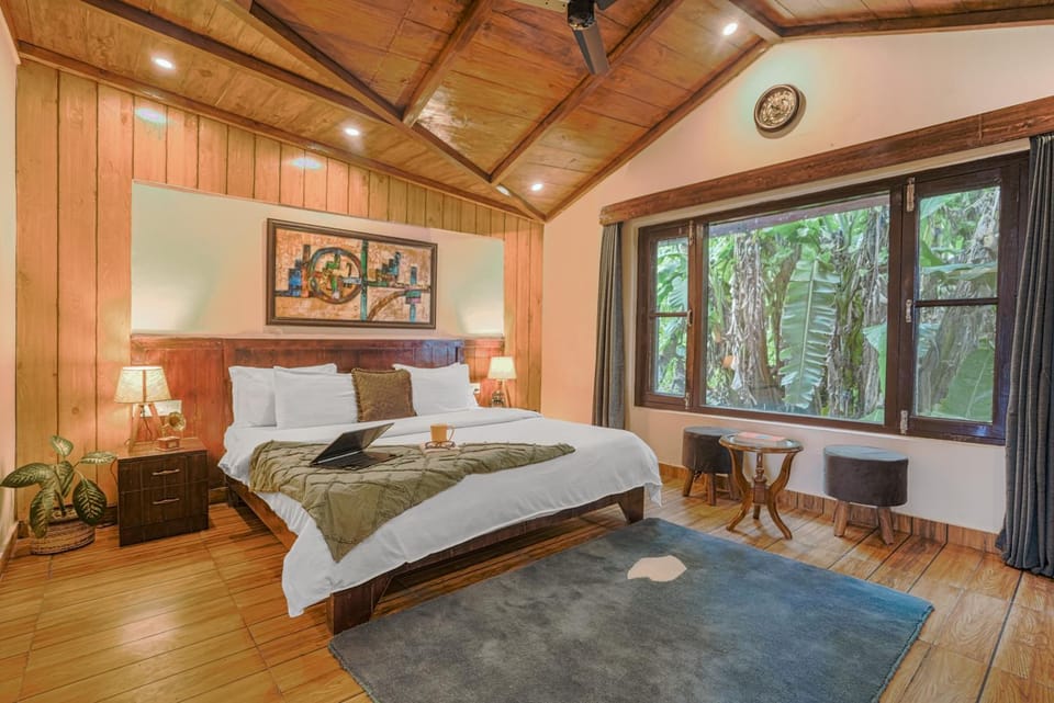 Bed, View (from property/room), Photo of the whole room, Bedroom