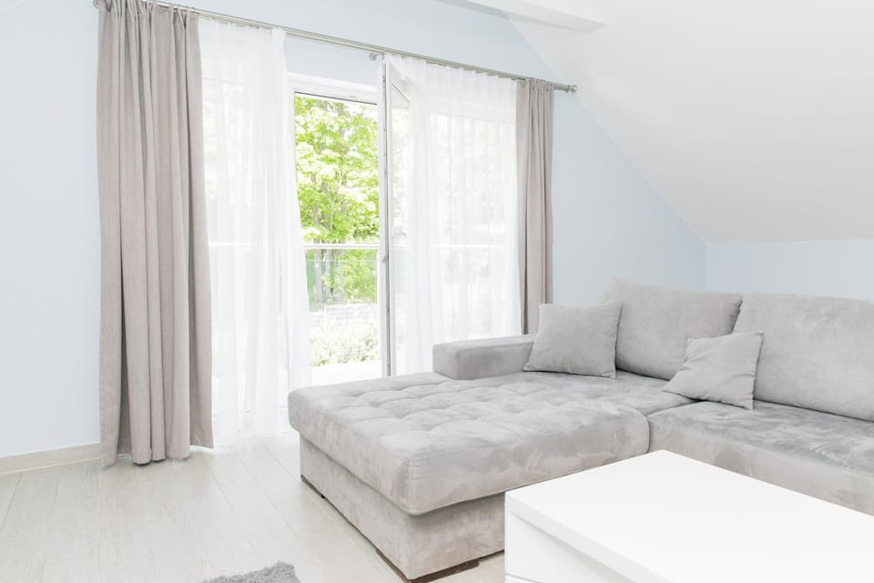 Seating area, Bedroom