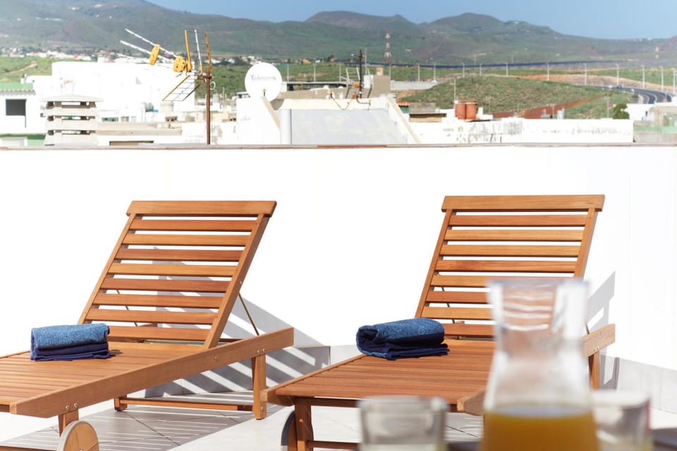 View (from property/room), Balcony/Terrace, Mountain view, sunbed