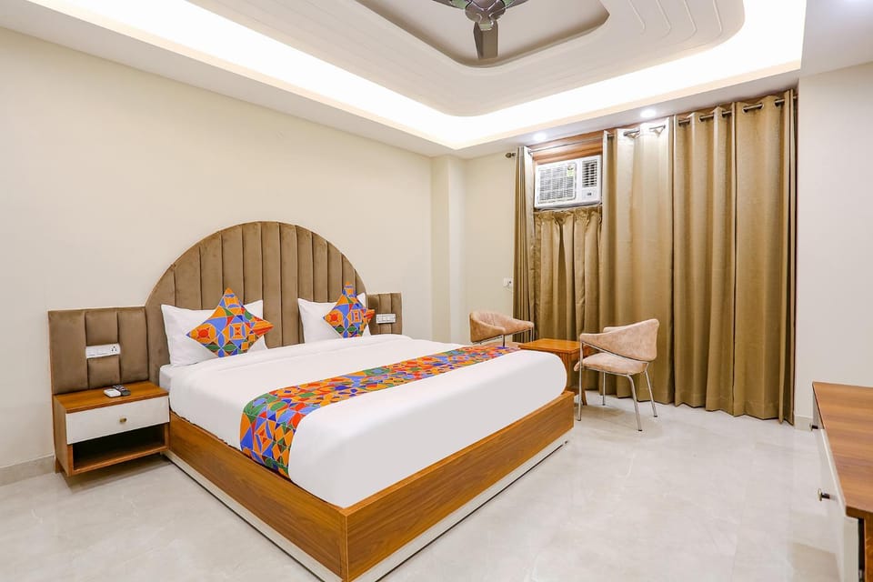 TV and multimedia, Photo of the whole room, Bedroom, air conditioner