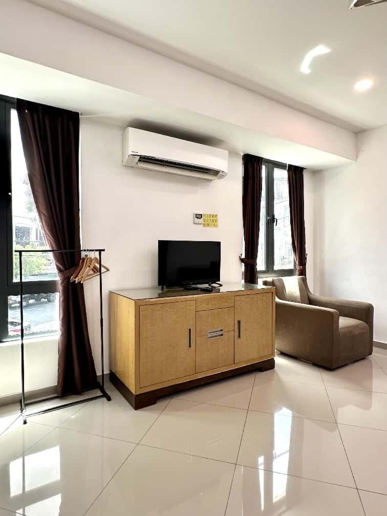 Jovial Boutique Hotel```` Kampung Baru House in Penang