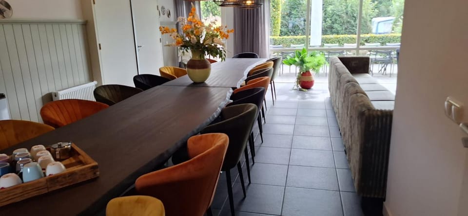 Hoeve Montigny B&B Campground/ 
RV Resort in Giethoorn