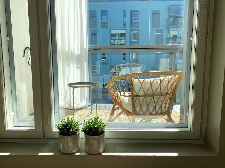 Tilava yksiö 35,5 m2 merenrannalla Apartment in Helsinki