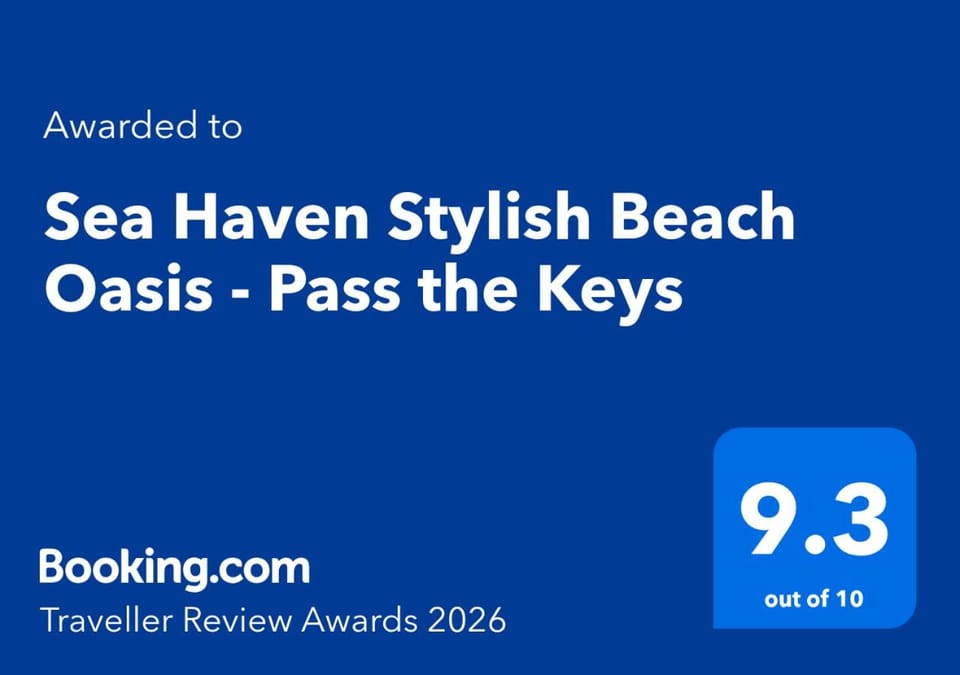 Sea Haven Stylish Beach Oasis - Pass the Keys House in Hastings