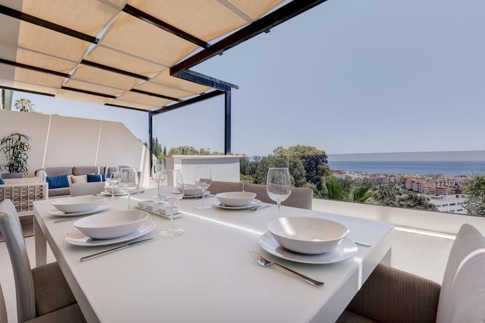 2 Bedroom Penthouse with Sea View @ Estepona Hills Apartment in Costa del Sol