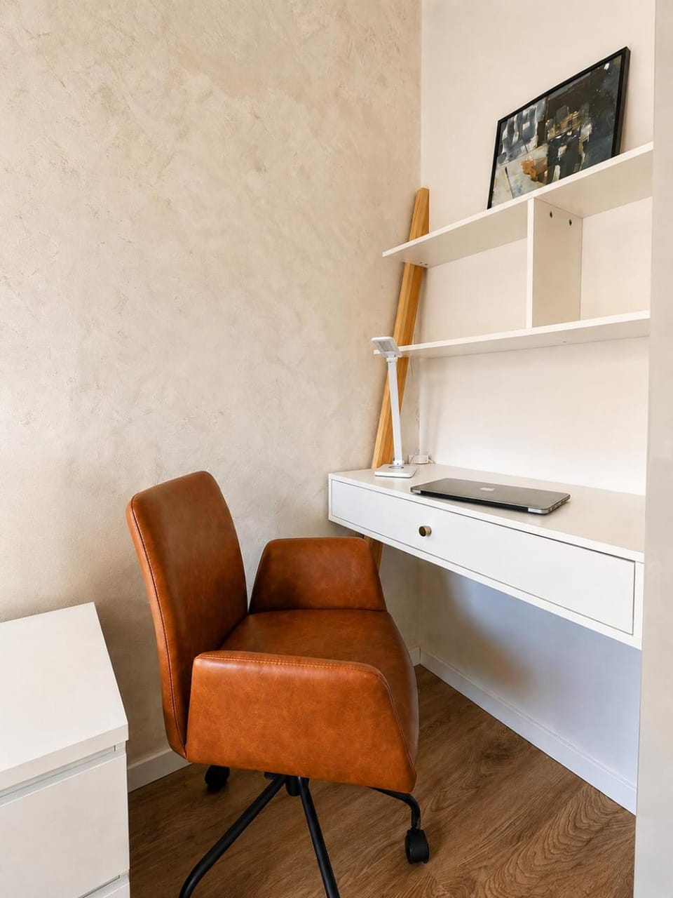 Seating area, Bedroom