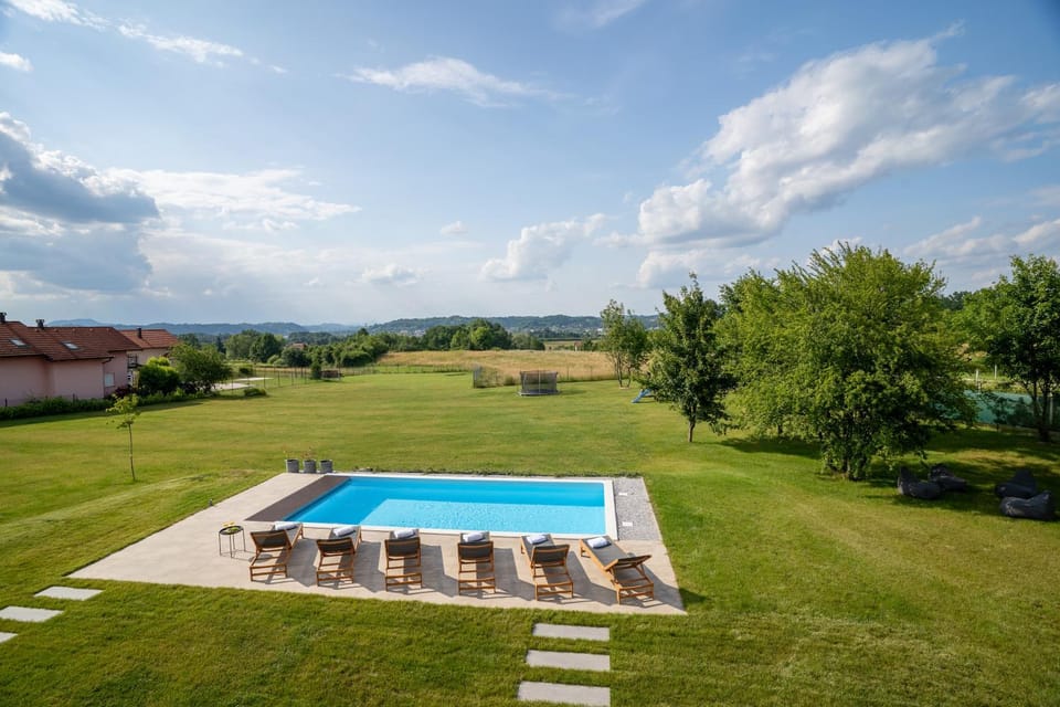 Balcony/Terrace, Swimming pool