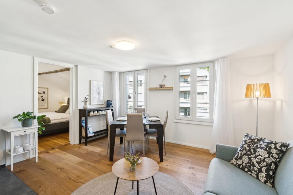 Coffee/tea facilities, Seating area, Dining area