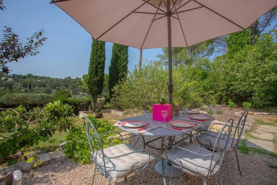 Le Mas Bello Visto House in Lorgues