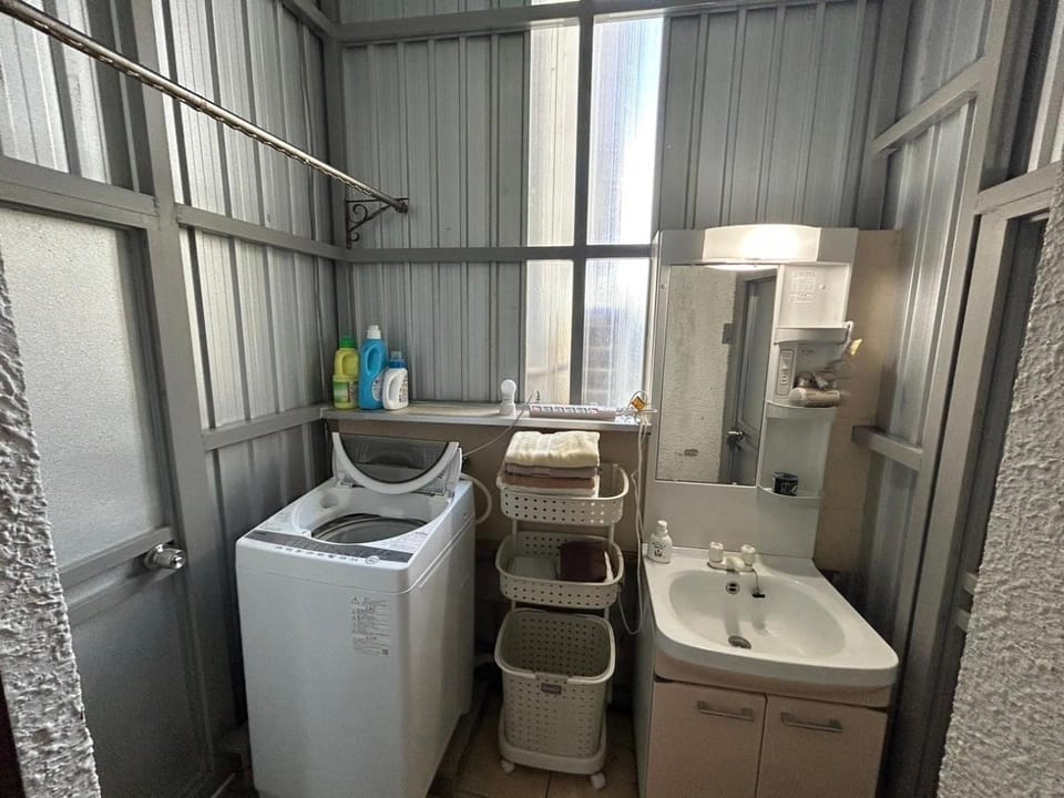 民宿ちねん Bed and Breakfast in Okinawa Prefecture